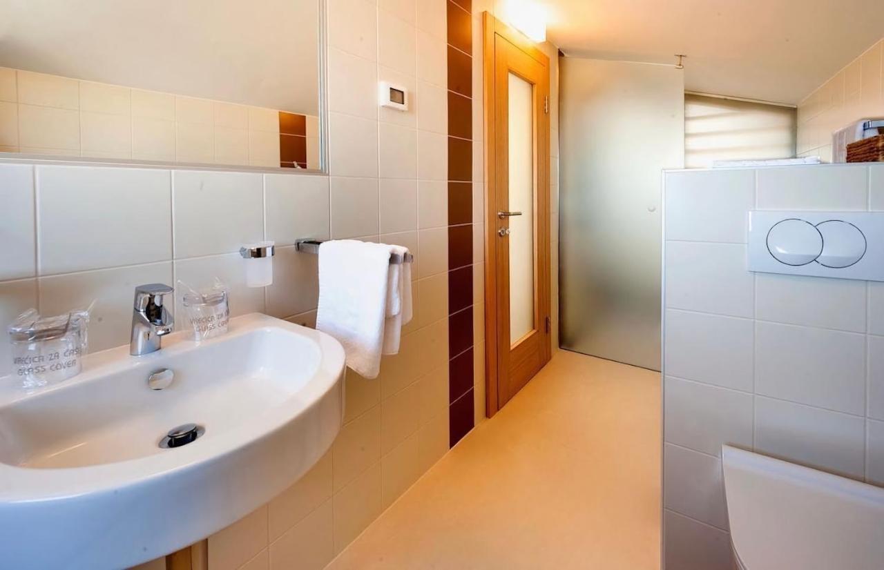 Boutique Wrungel Hotell Vrsar Exteriör bild